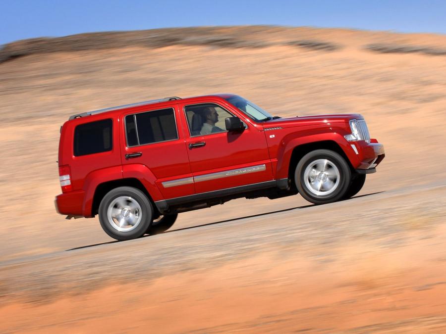  Jeep Cherokee Limited CRD 2007 года  (фото 6 из 30)